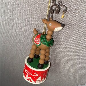 Hallmark WIGGLE-WOBBLE REINDEER‎ Keepsake Ornament 2010